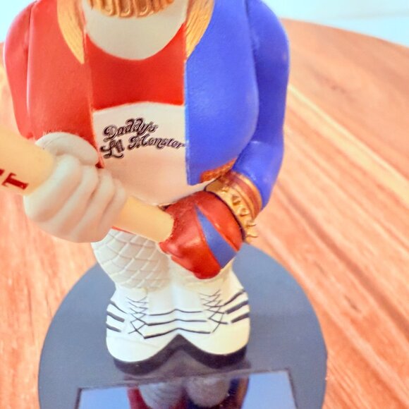 Suicide Squad Harley Quinn Bobble Body Knocker Figurine Solar Powered By NECA - Picture 11 of 14